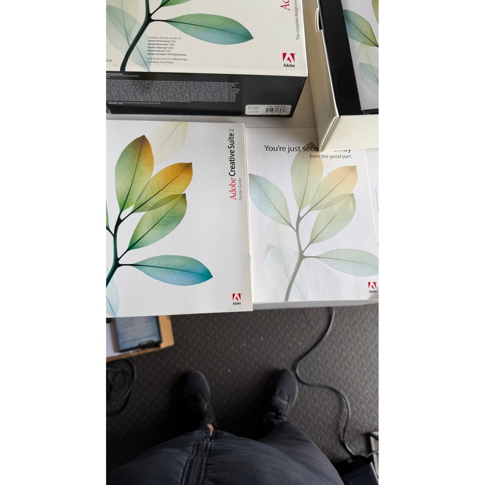 Adobe Creative Suite 2 Premium Macintosh CS2 Photoshop Illustrator InDesign Box - Picture 5 of 8